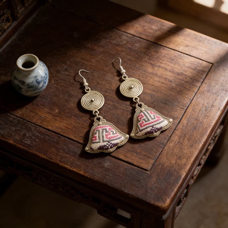 Vivid Pattern Bell Melody Earrings - 图片 4