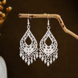 Boho Silver‑Tone Teardrop‑Shaped Swirl‑Filigree Leaf‑Accent Teardrop‑Charm Tassel Dangle Earrings, Vintage Ethnic Fringe Drop Earrings for Women