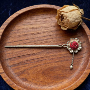 Red Hand‑Embroidered Floral Bell‑Charm Hairpin, Oriental Vintage Petal‑Frame Swirl‑Carved Hair Stick for Women