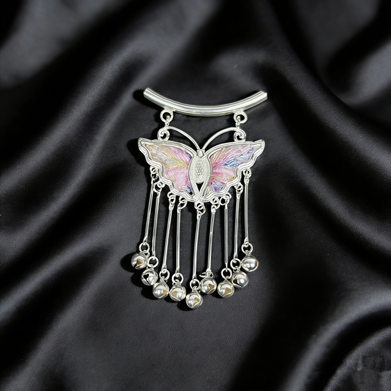 Pastel‑Pink Iridescent Rainbow‑Embroidered Butterfly Bell‑Tassel Pendant, Oriental Vintage Curved‑Bar Silver‑Tone Ethnic Necklace Charm - 图片 7