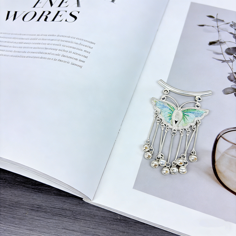 Pastel‑Pink Iridescent Rainbow‑Embroidered Butterfly Bell‑Tassel Pendant, Oriental Vintage Curved‑Bar Silver‑Tone Ethnic Necklace Charm - 图片 3