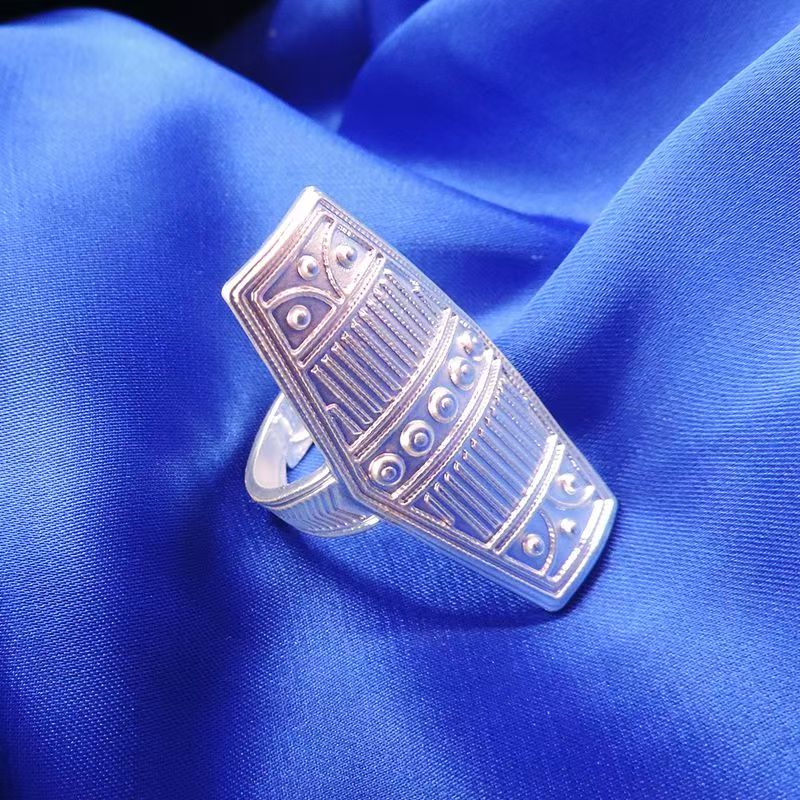 Handmade Ethnic Tribal Carved Statement Ring Vintage Geometric Rectangle Embossed Dot Line Pattern Adjustable Open Band Women Bohemian Fashion Jewelry Gift - 图片 2