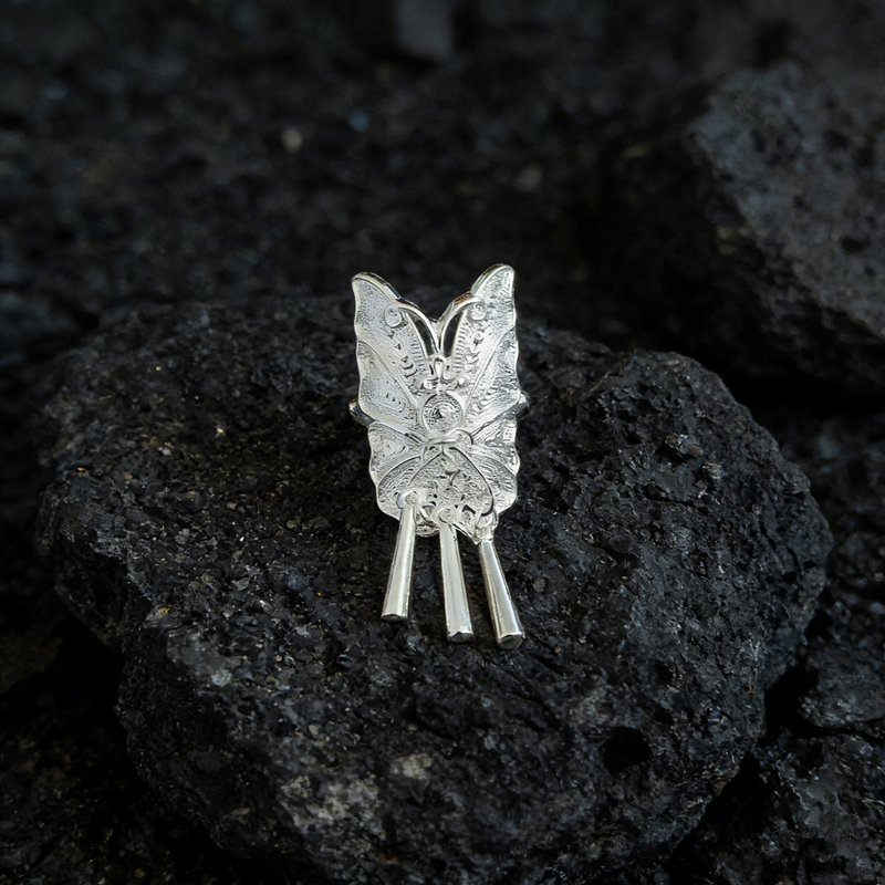 Vintage Embossed Filigree Butterfly Tassel Statement Ring | Silver Tone Alloy Adjustable Open Band Swing Bar Dangle Ethnic Women Finger Jewelry